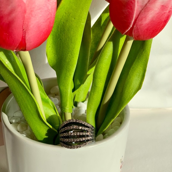 ✨Ann Taylor Silver Statement Ring w/ Faux Diamonds - Picture 2 of 8